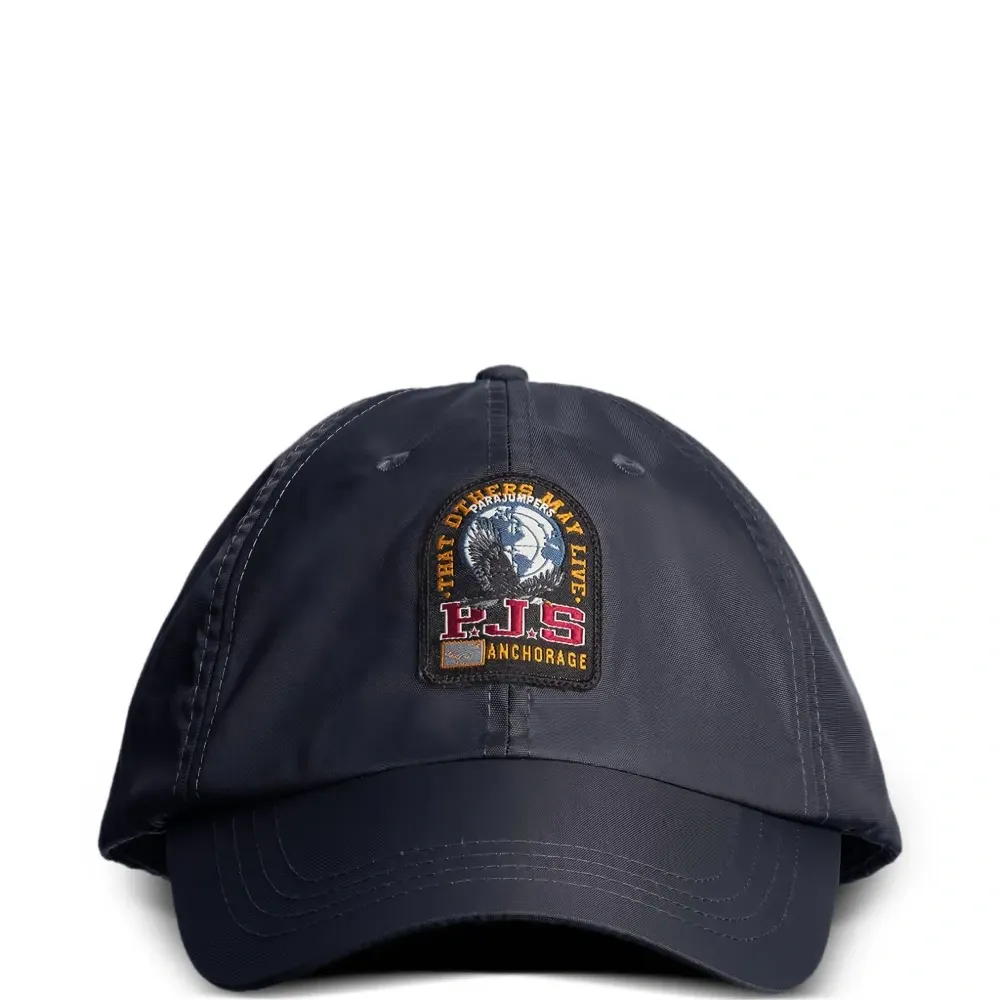 Бейсболка с ланъярдом и нашивкой-логотипом