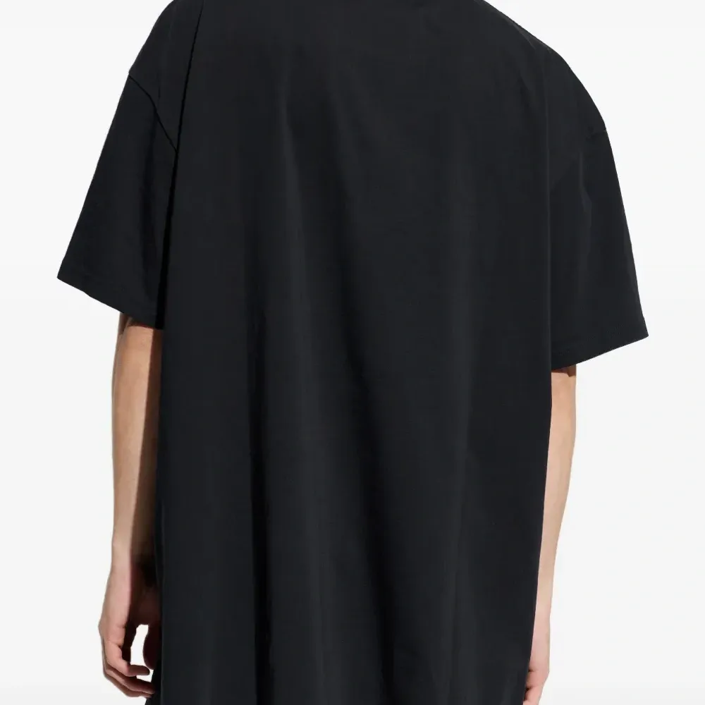 Футболка с графическим принтом