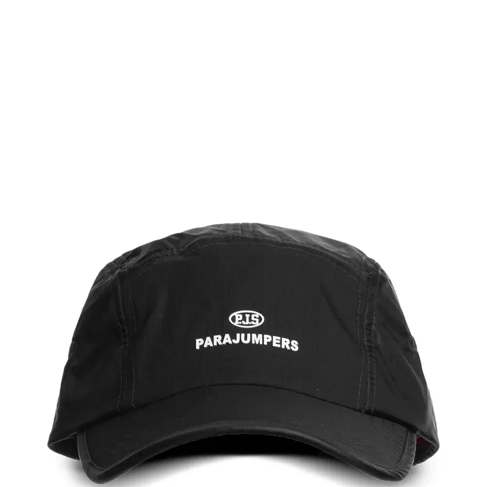 Бейсболка с логотипом