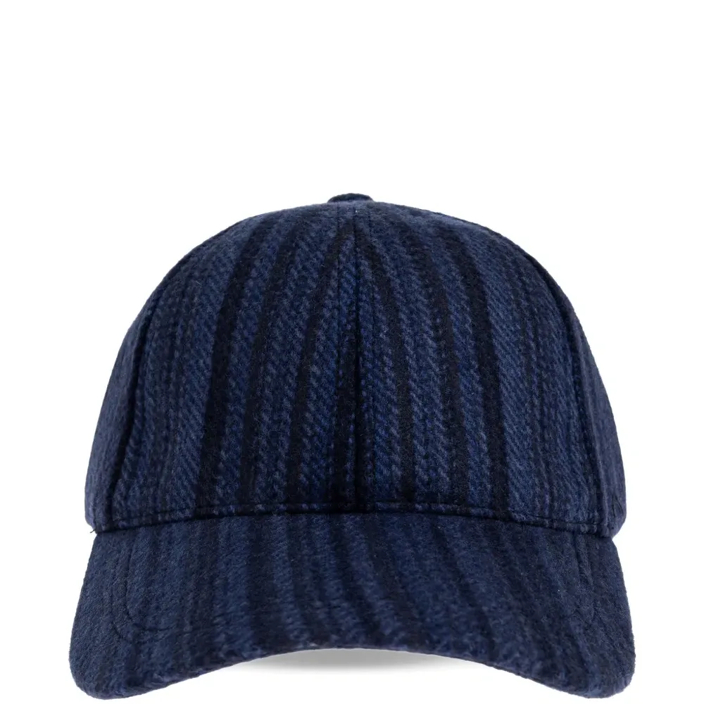 Бейсболка в полоску Бейсболка в полоску