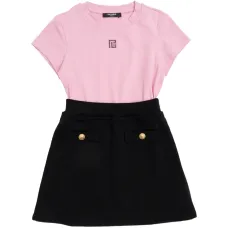 Платье с украшением в виде логотипа