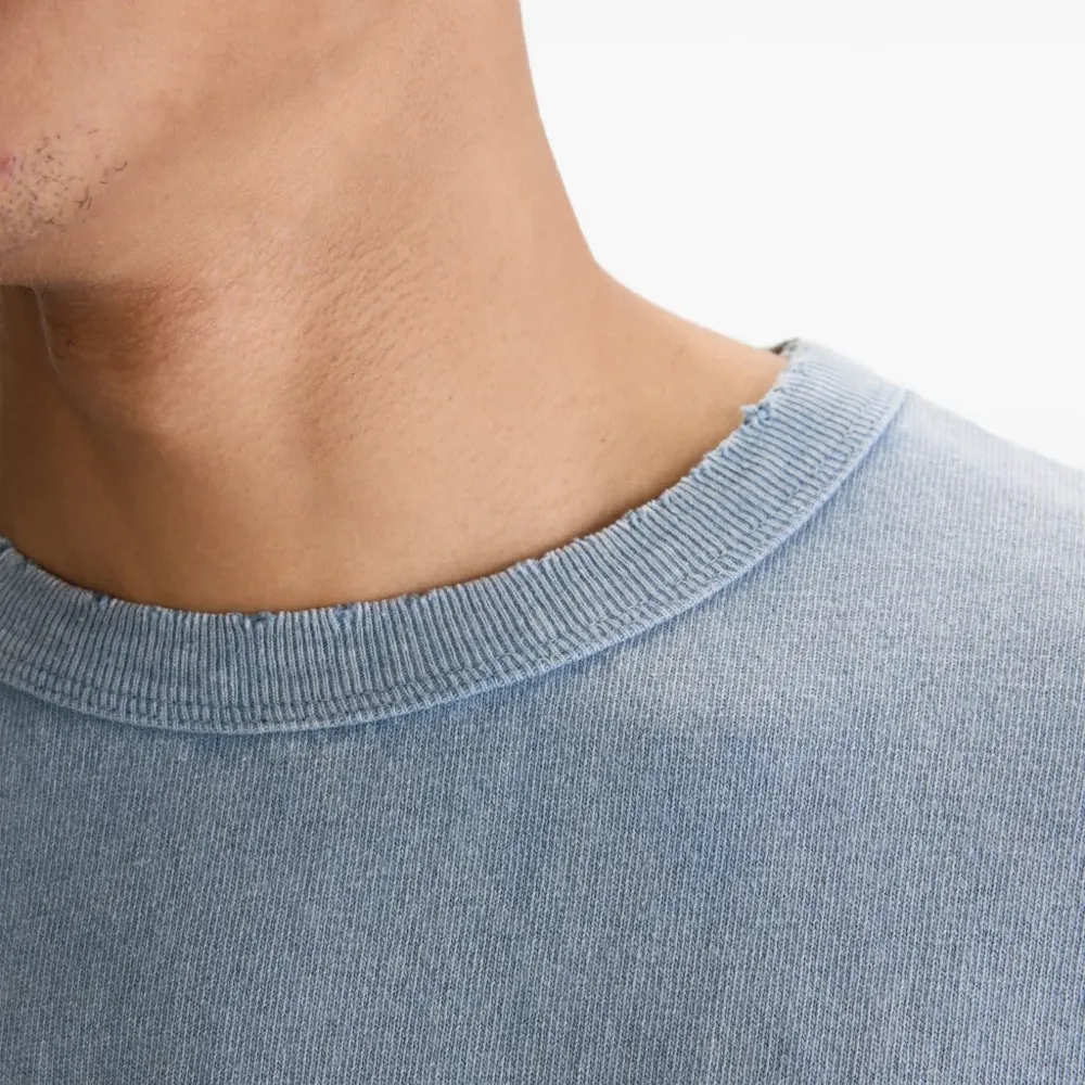 Футболка с необработанным краем