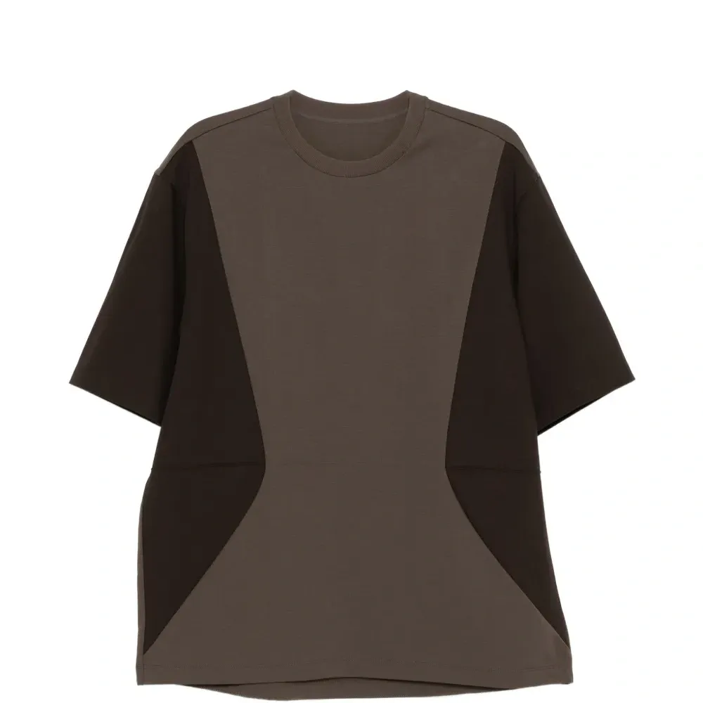 Футболка в стиле колор-блок