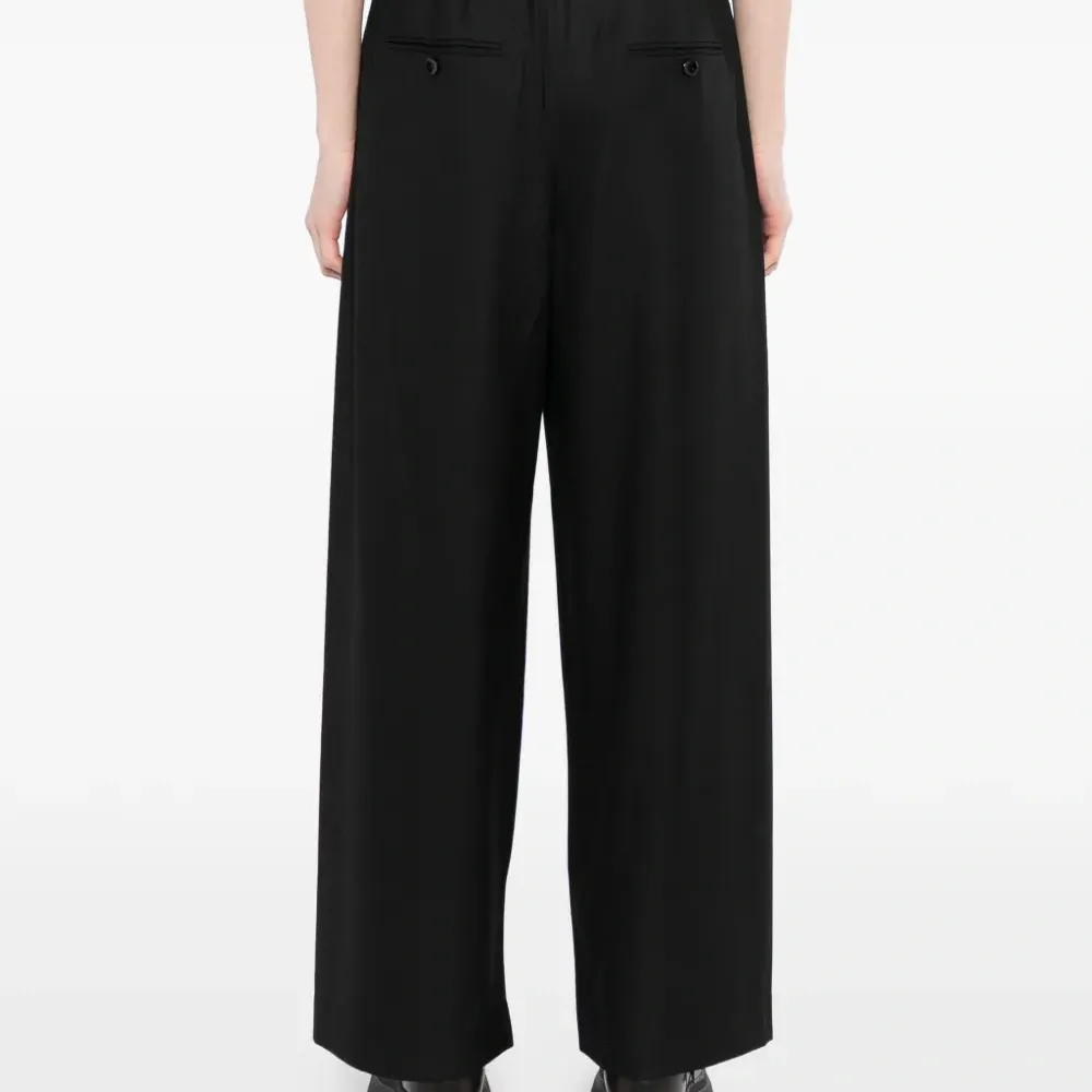 Брюки прямого кроя