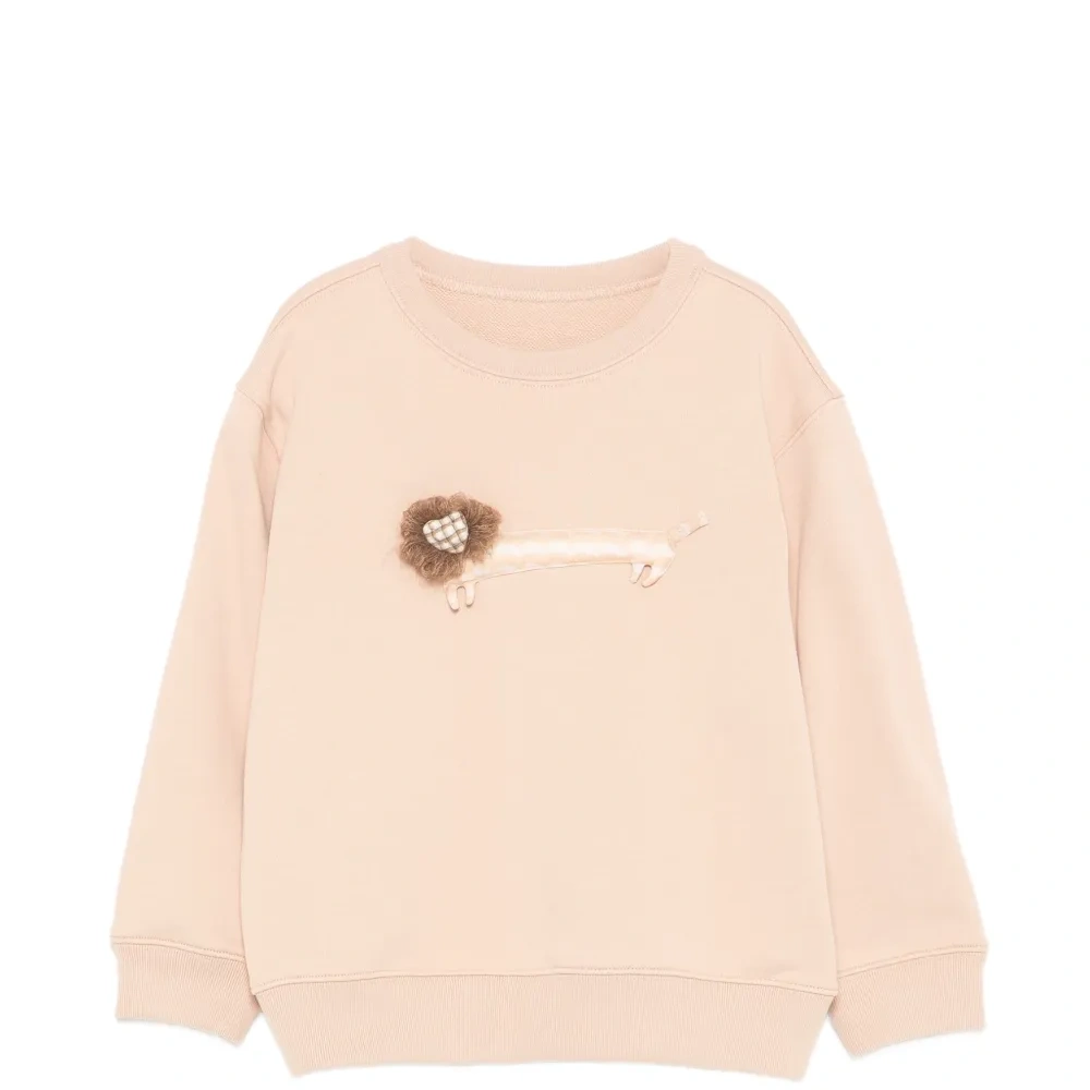 Свитер с вышивкой