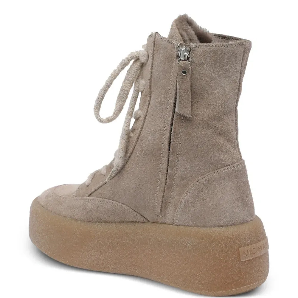 Ботинки на шнуровке с круглым носком