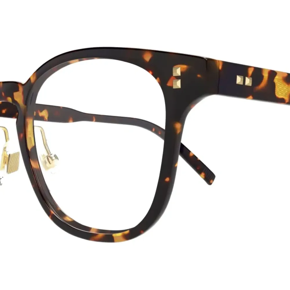 Очки в круглой оправе