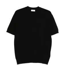 Футболка с нагрудным карманом