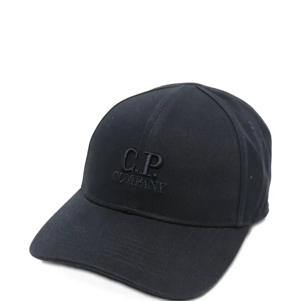 Бейсболка с логотипом