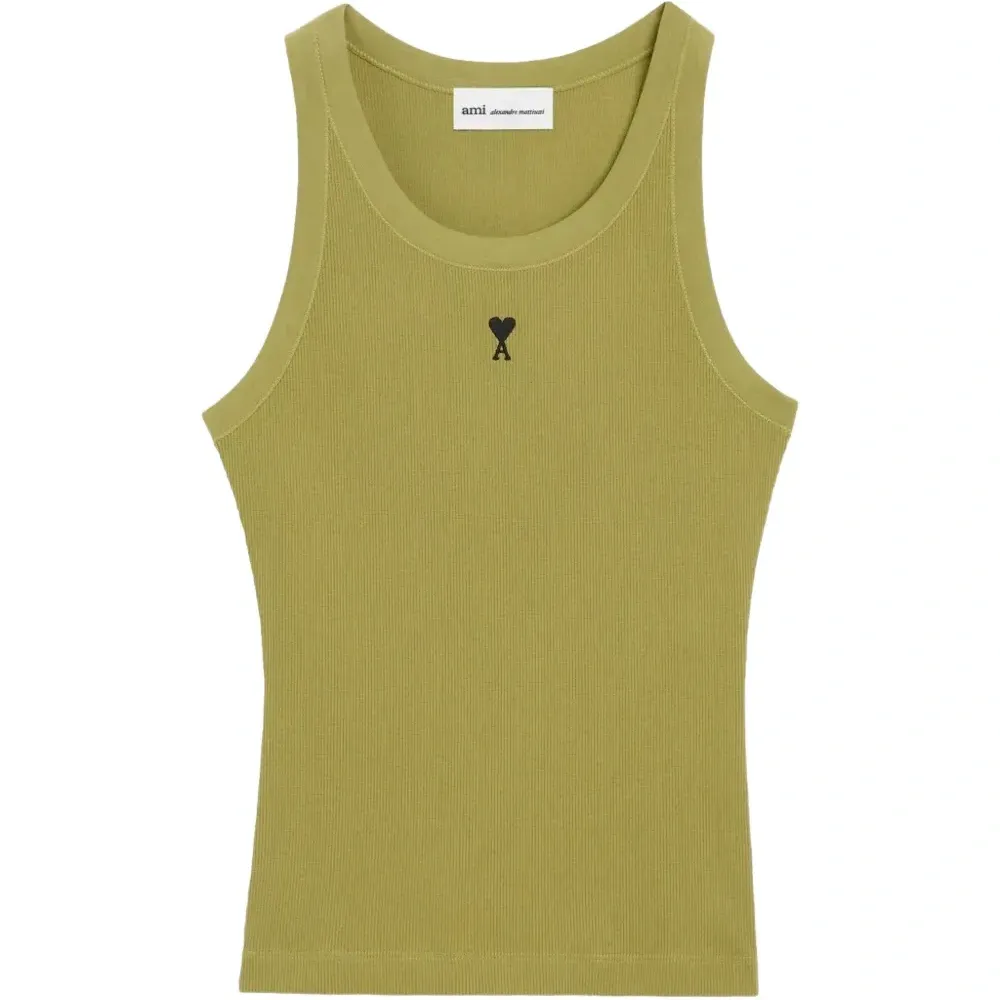 Майка с вышитым логотипом