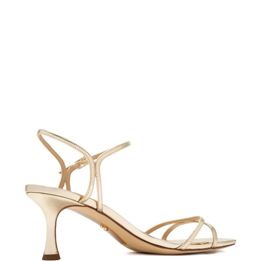 Босоножки с ремешками