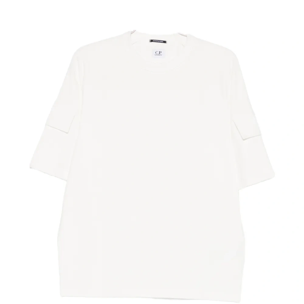 Футболка с карманом на рукаве