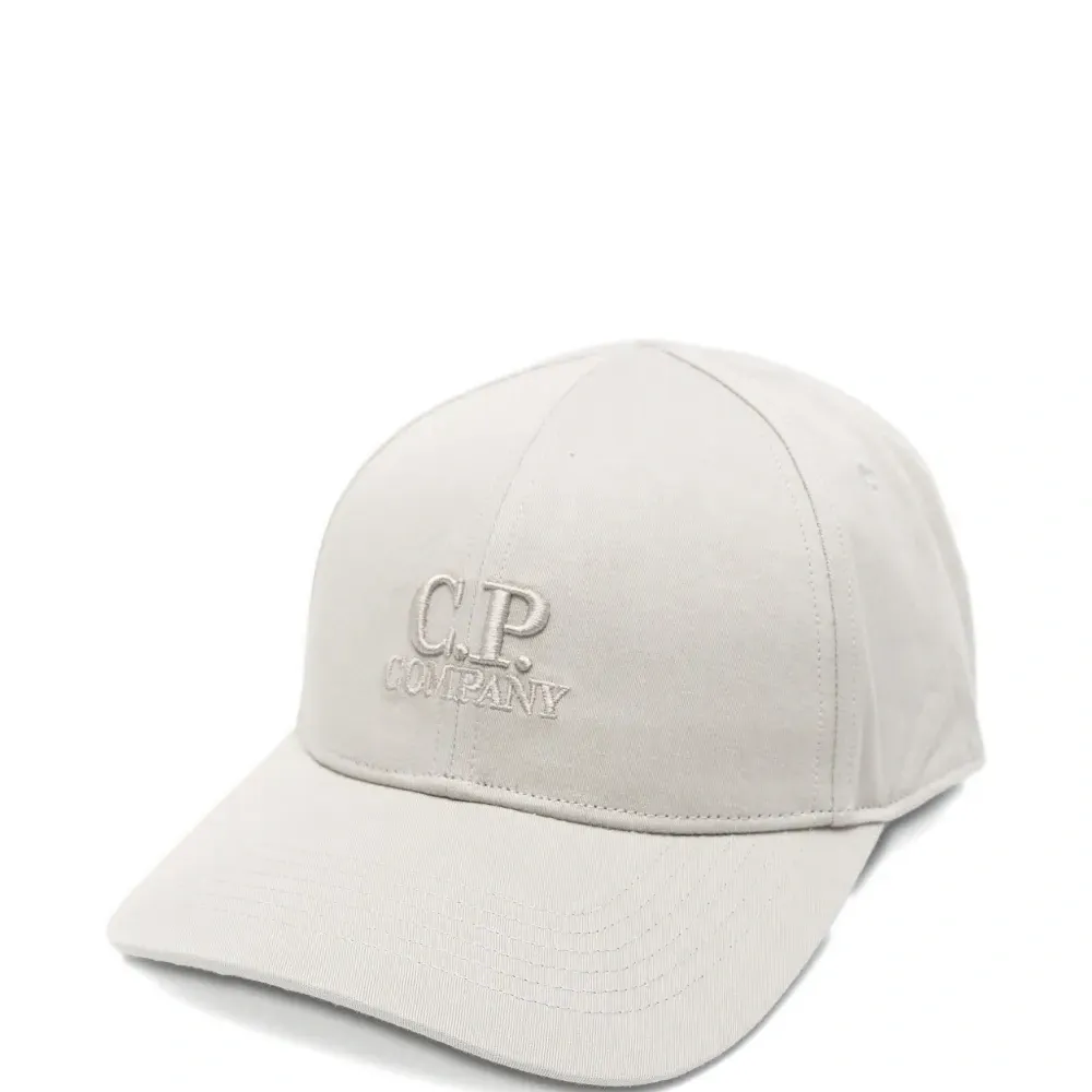 Бейсболка с логотипом