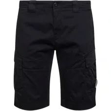 Шорты с накладными карманами