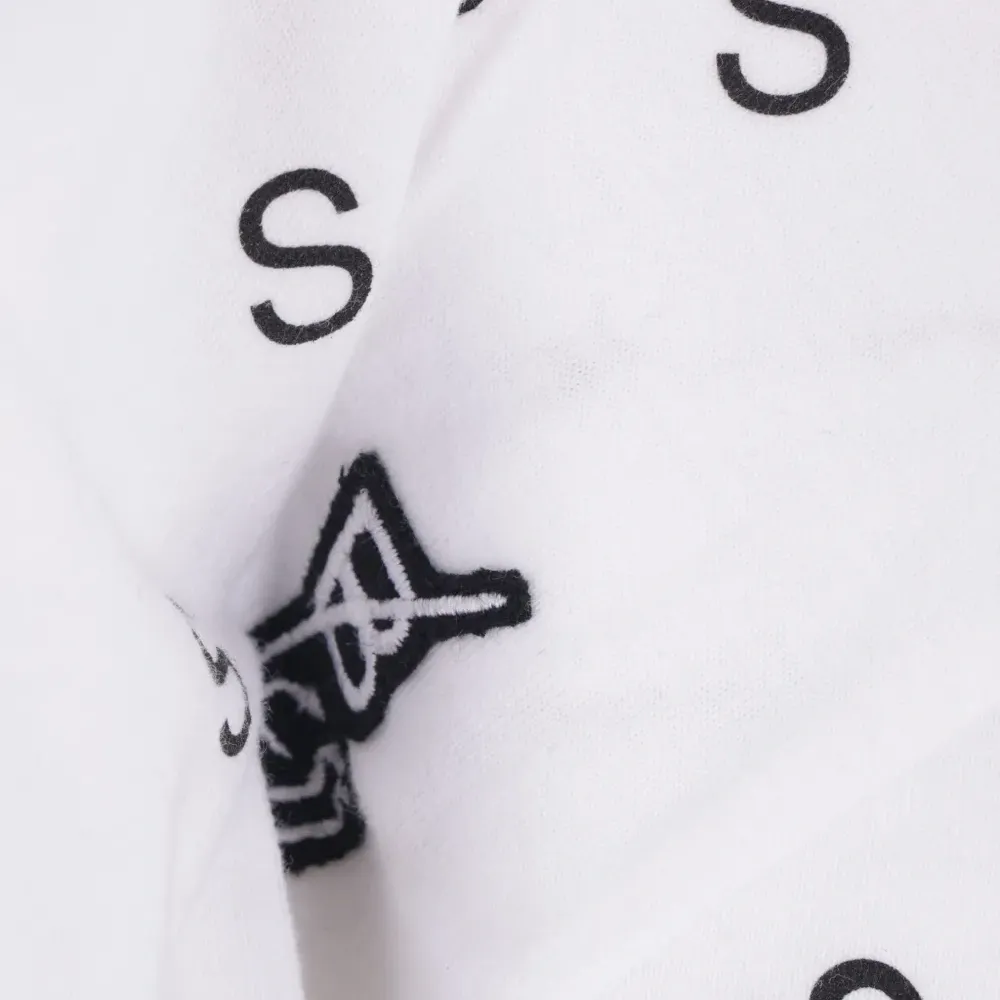 Футболка с коротким рукавом и графическим принтом