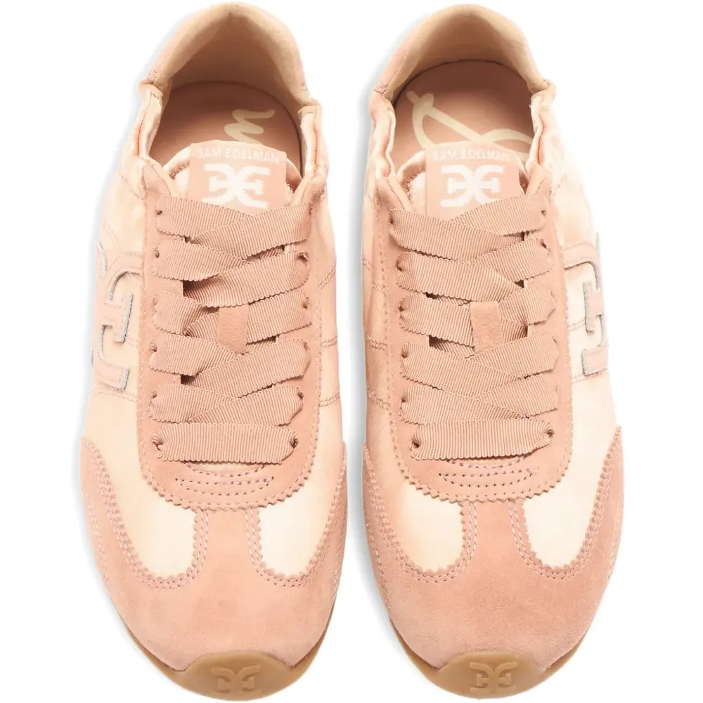 Кроссовки Isella на шнуровке