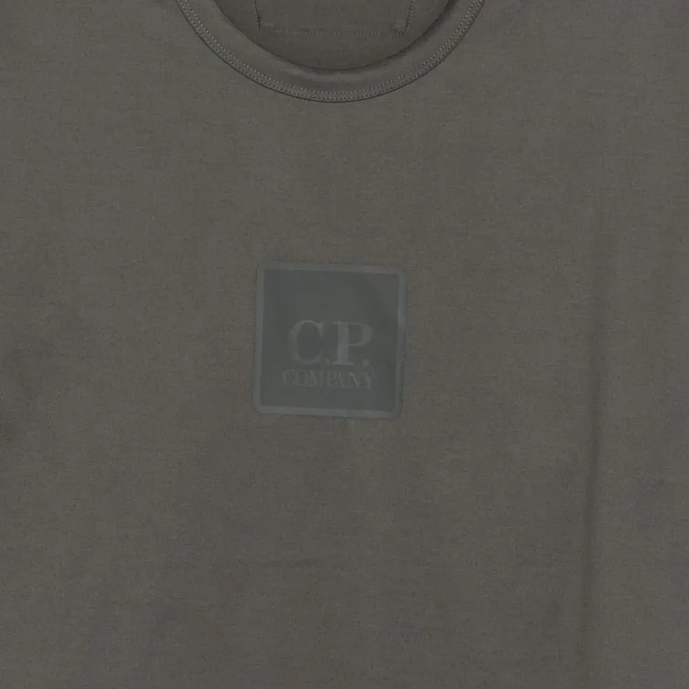 Футболка с круглым вырезом