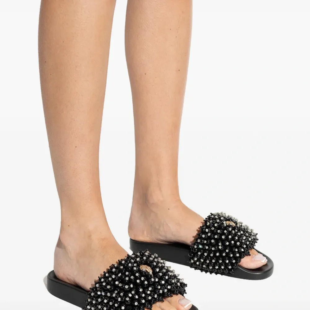 Сланцы Meena с бусинами и отделкой в виде орла