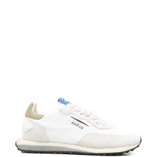 Кроссовки на шнуровке