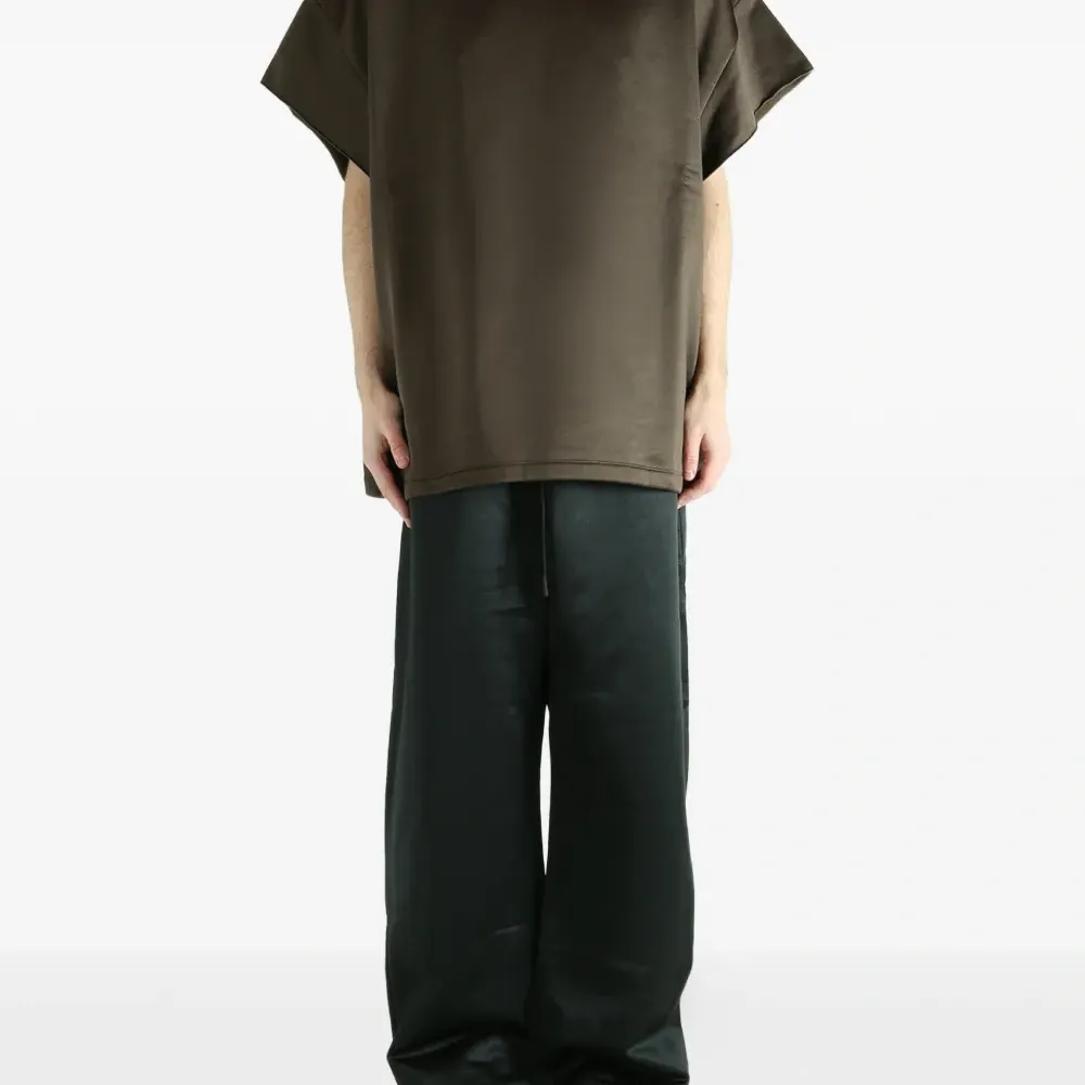 Футболка оверсайз с короткими рукавами