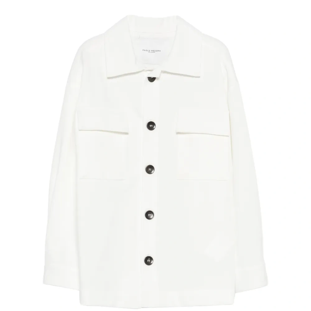 Пиджак с клапанами на карманах