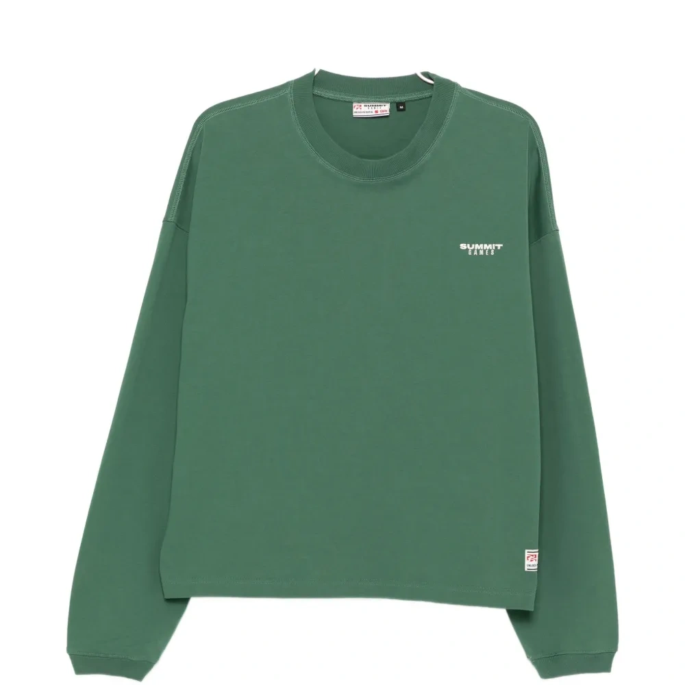 Футболка с вышитым логотипом