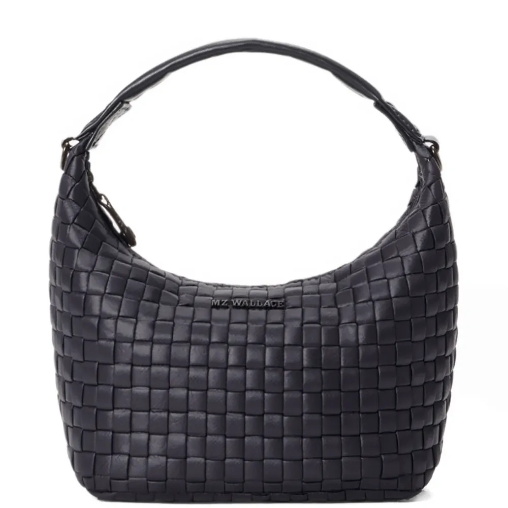 Мини-хобо-сумка из плетеного материала