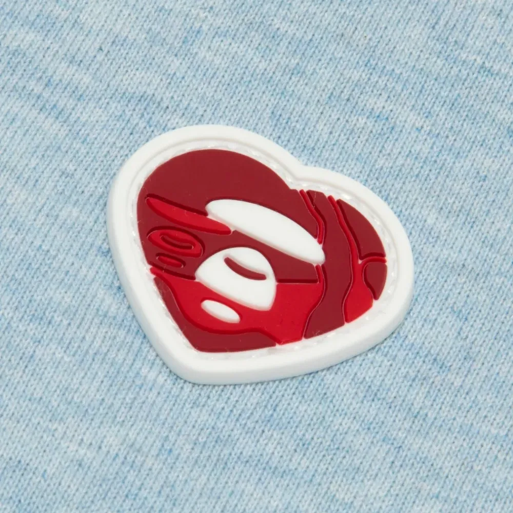 Футболка с аппликацией