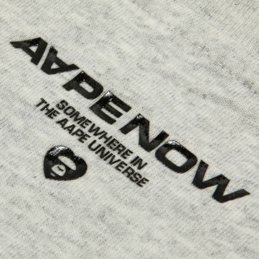 Футболка с логотипом