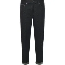 Джинсы с пятью карманами