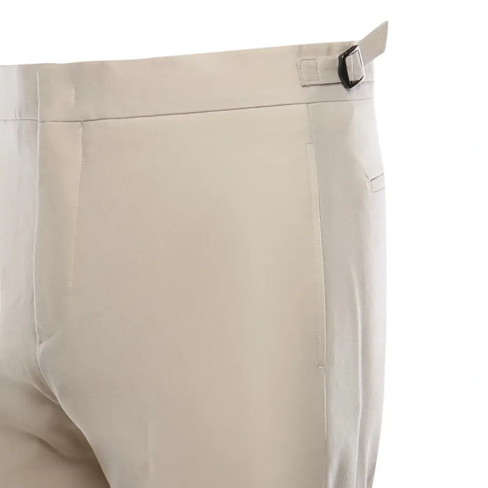 Брюки с защипами и прорезными карманами Брюки с защипами и прорезными карманами