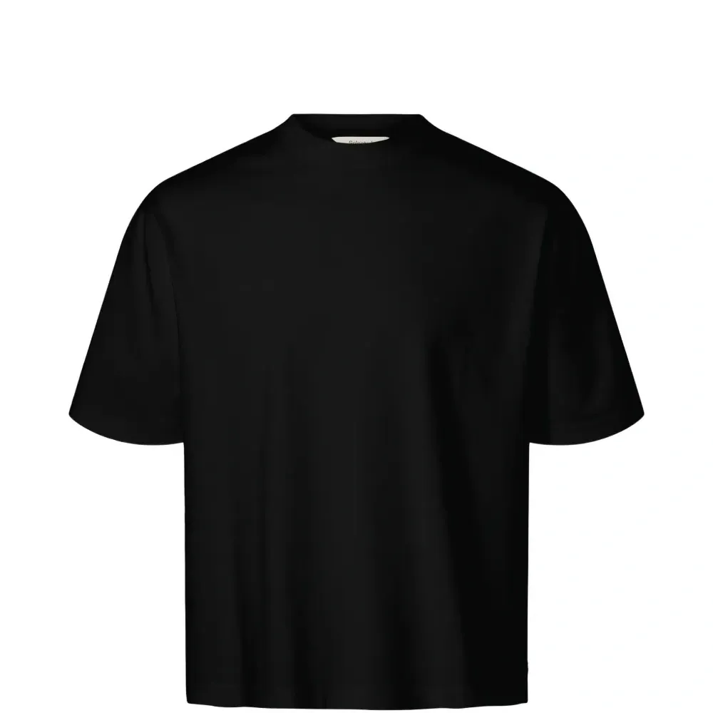 Футболка с круглым вырезом