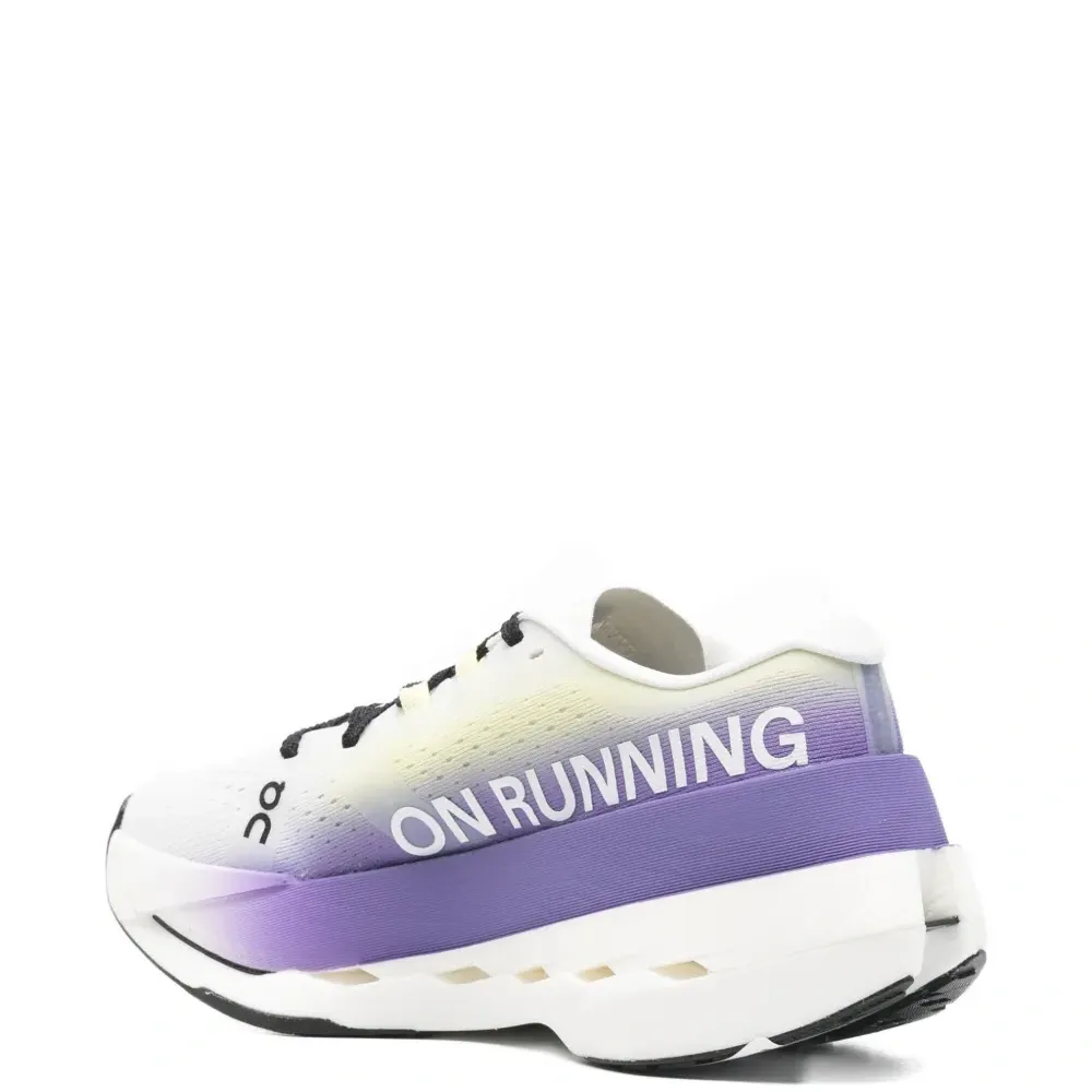 Кроссовки Cloudboom Max на шнуровке