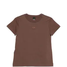 Футболка с вышитым логотипом