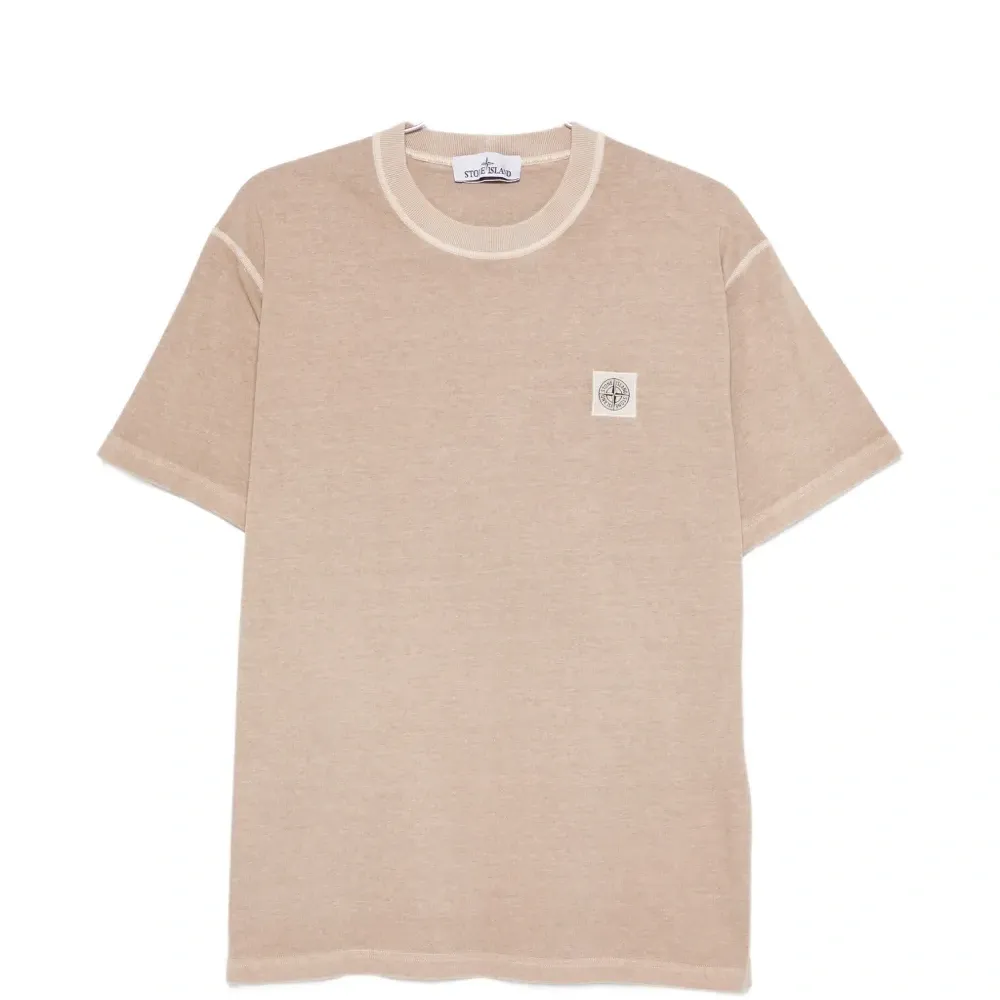 Футболка с нашивкой-логотипом