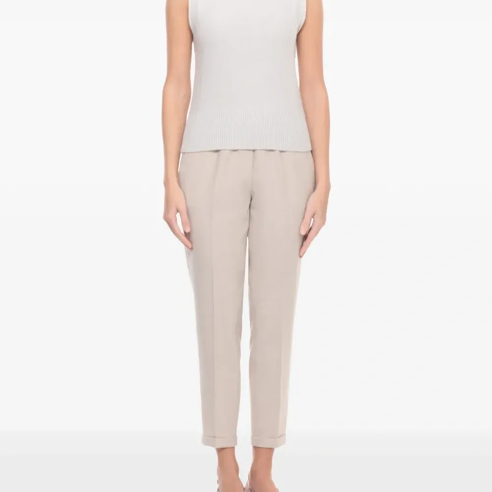 Безрукавный трикотаж