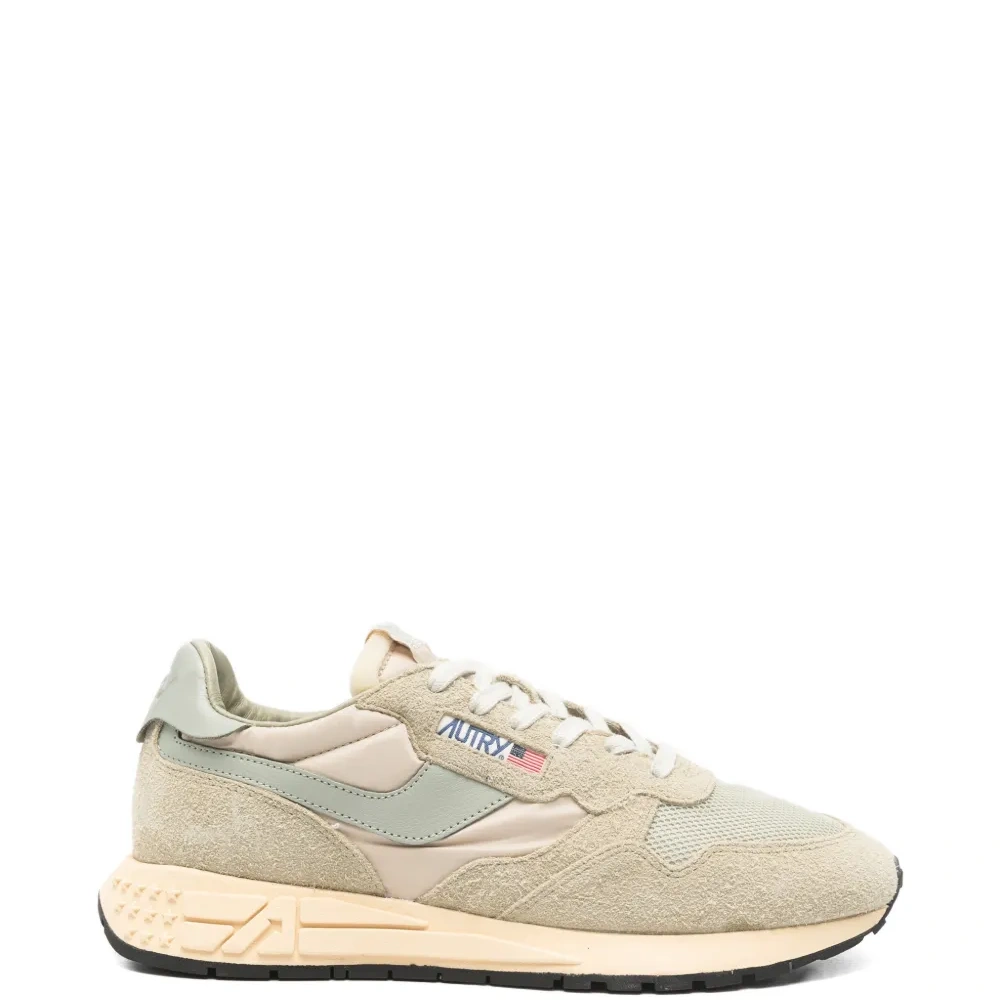 Кроссовки низкие с панельным дизайном