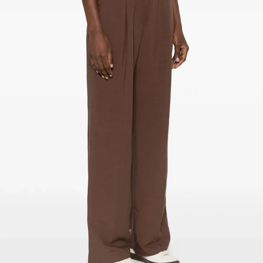 Брюки на эластичном поясе