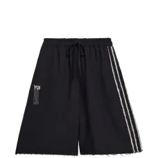 Шорты с отделкой нашивкой и необработанным краем