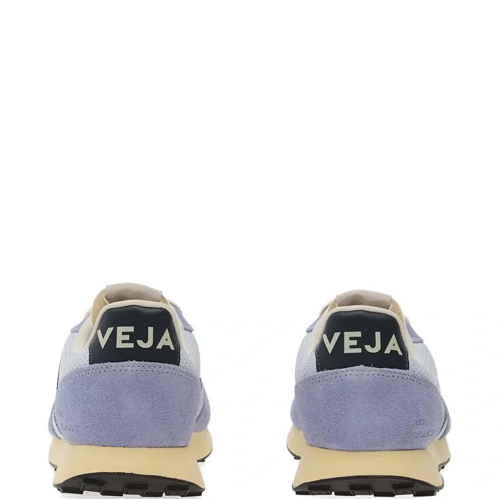 Кроссовки с замшевыми аппликациями Кроссовки с замшевыми аппликациями