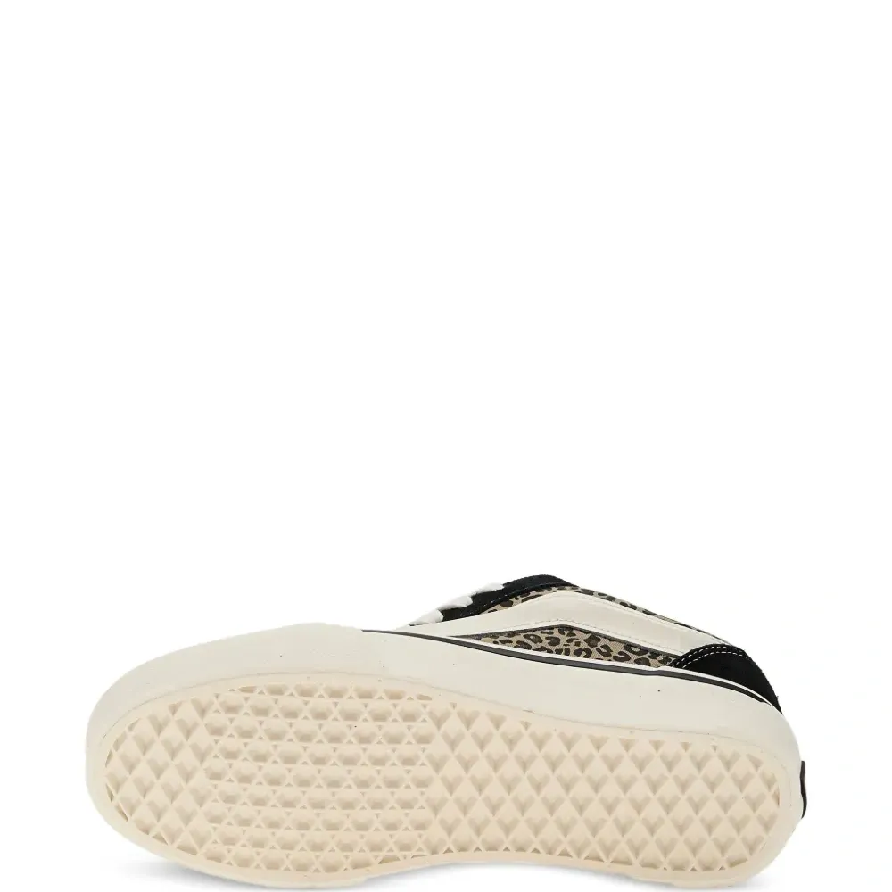 Кроссовки с леопардовым принтом