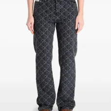 Фирменные прямые джинсы в стиле 90-х