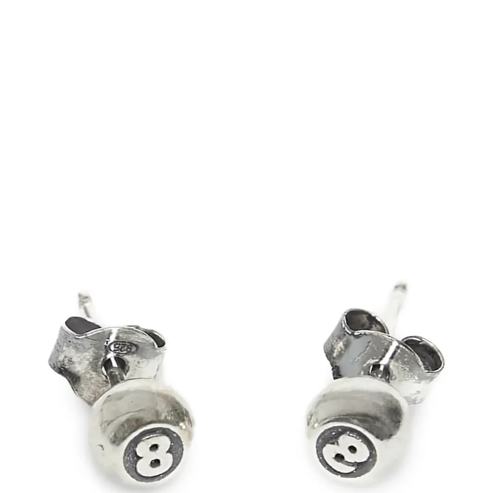 Серьги в виде бильярдных шаров номер 8