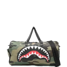 Дорожная сумка с камуфляжным рисунком