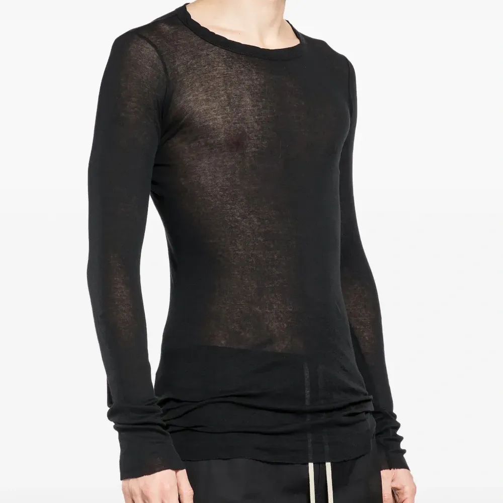 Футболка с длинными рукавами