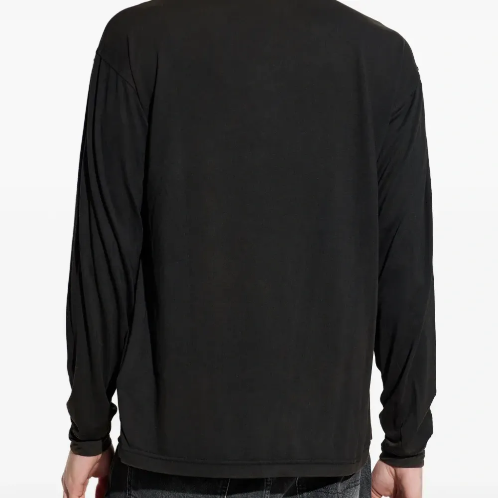 Футболка с длинными рукавами Футболка с длинными рукавами