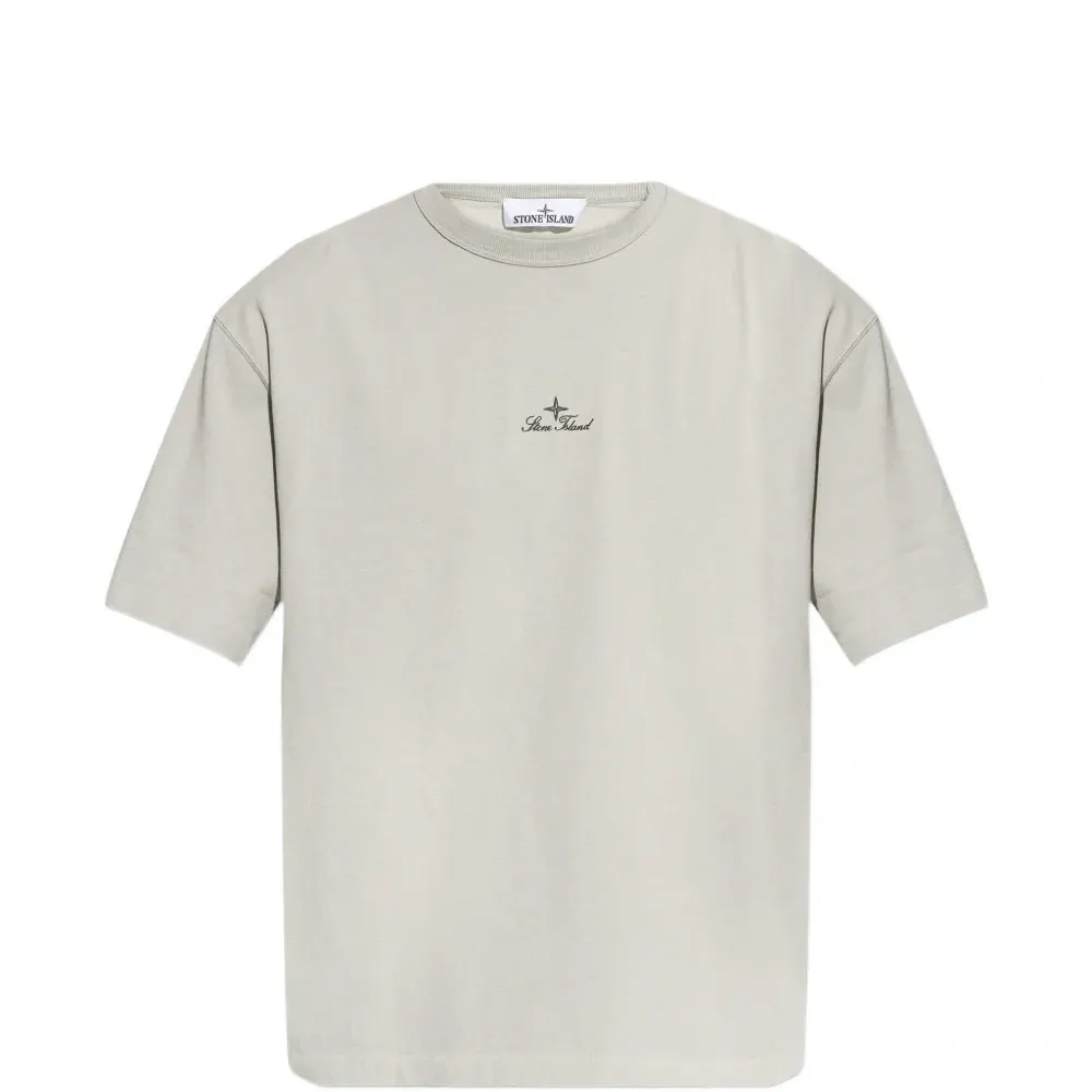 Футболка с вышивкой логотипа