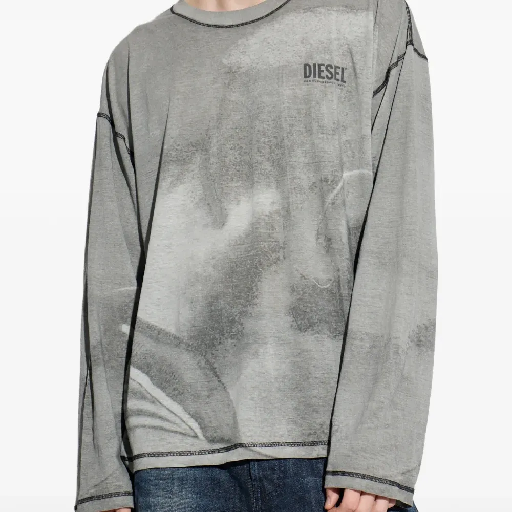 Футболка с длинными рукавами и принтом-лого