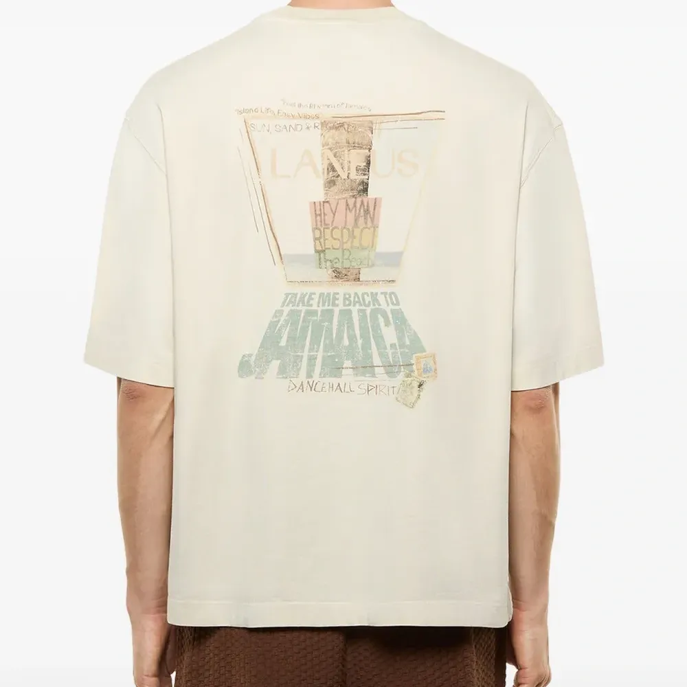 Футболка с логотипом