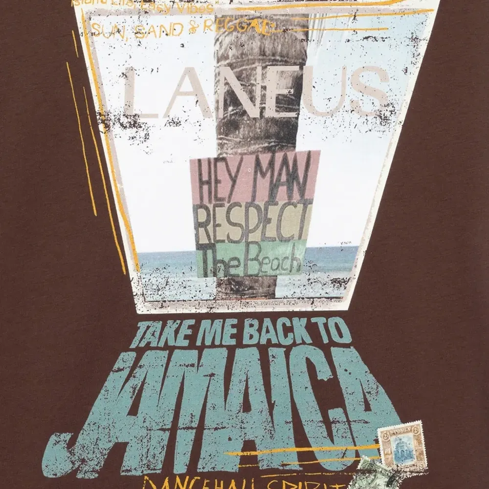 Футболка с графическим принтом